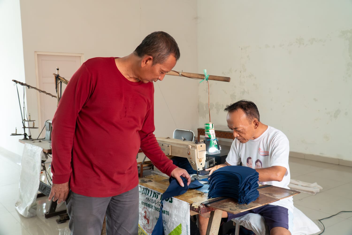 Kampung-Kampung Ikonik Sidoarjo (11): Kampung Topi Punggul Kekurangan Tenaga Penjahit