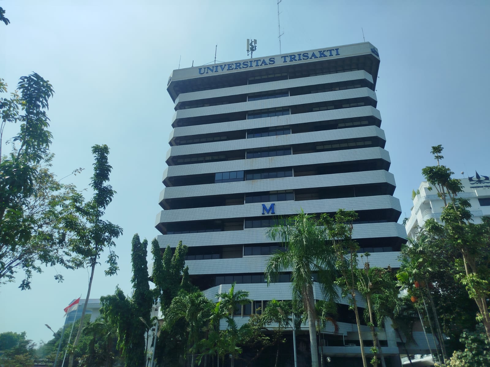 Suasana Terkini di Kampus Trisakti Jelang Aksi Mahasiswa ke DPR Hari Ini