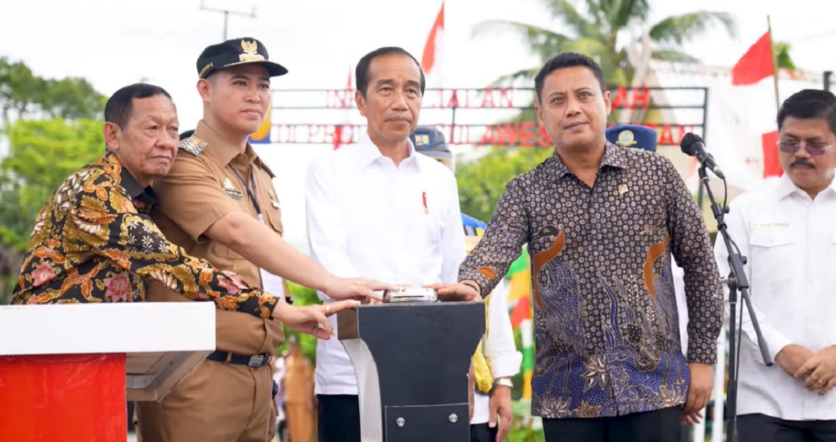 Habiskan Rp 669 Miliar, 27 Ruas Jalan Daerah di Sulawesi Selatan Akhirnya Diresmikan Jokowi