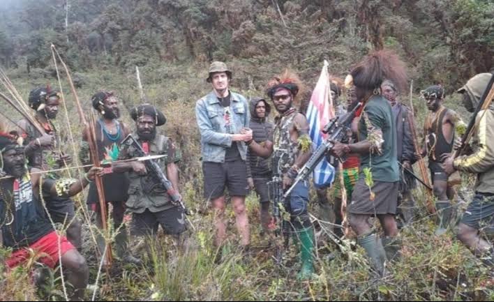Mahfud MD Tegaskan Tidak Boleh Libatkan Negara Lain Dalam Pembebasan Pilot Susi Air, Mantan Kabais: Masa Satu Pilot Ditukar Sama Papua