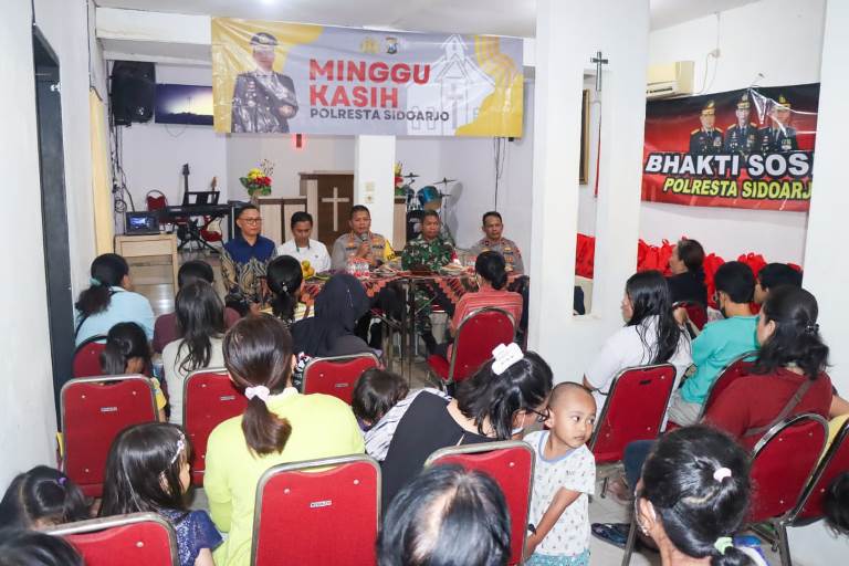 Minggu Kasih Polresta Sidoarjo Sarana Ngobrol Kamtibmas Bersama Umat Nasrani