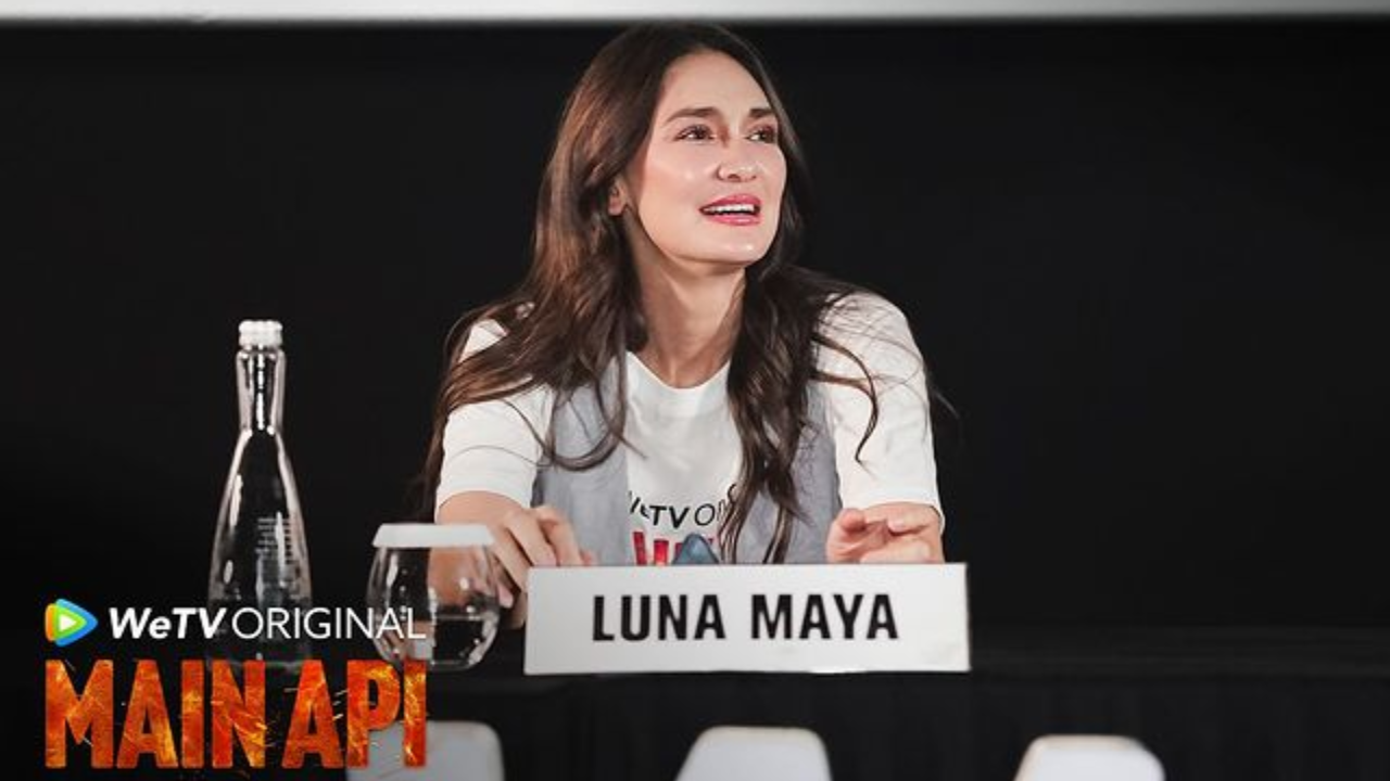 Luna Maya Lakoni Adegan Intim di Serial WeTV Main Api, Tegaskan Bekerja secara Profesional