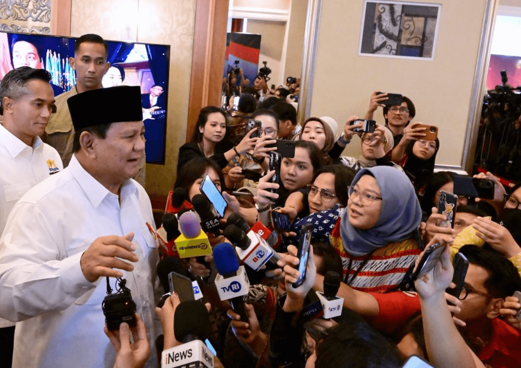 Prabowo Pastikan Seluruh Anak Dapat Asupan Gizi Lewat Program MBG