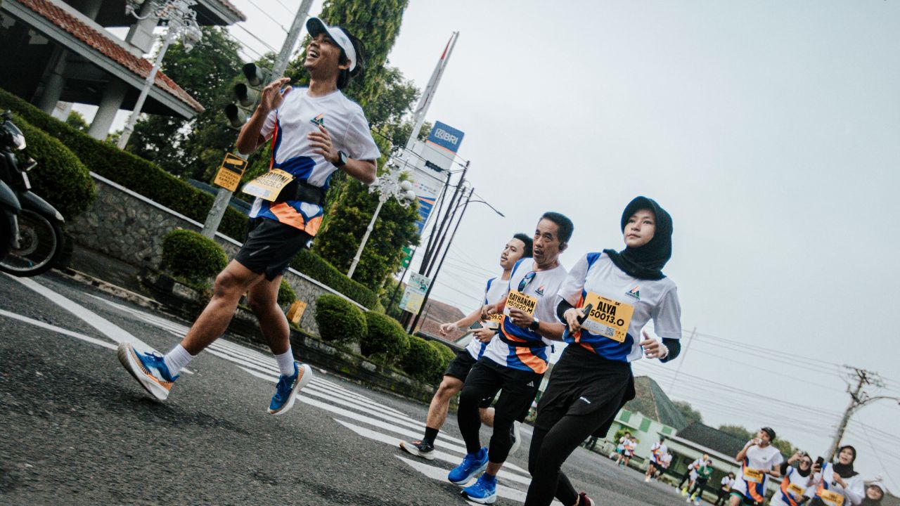 BRI Dukung Purwokerto Half Marathon 2025: Dorong Sport Tourism dan Pemberdayaan UMKM Lokal