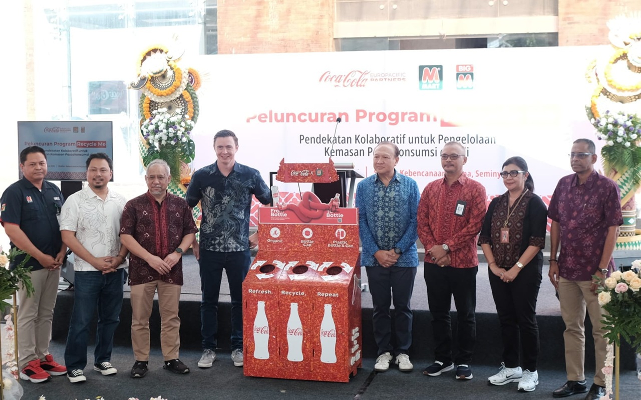 Coca-Cola dan M Mart Buka 20 Drop Box di Bali, Botol PET Bekas Kini Bisa Punya 'Kehidupan Kedua'