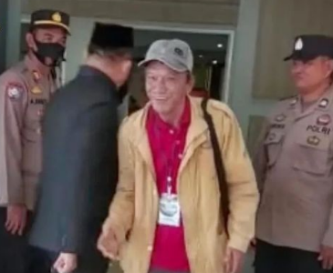 Ketua DPRD Luwu Timur Komentari Video Dirinya Tolak Salaman dengan Warga, Alasan Terburu-burunya Panen Komentar: Ingat, Mbak Puan Pernah Berkata