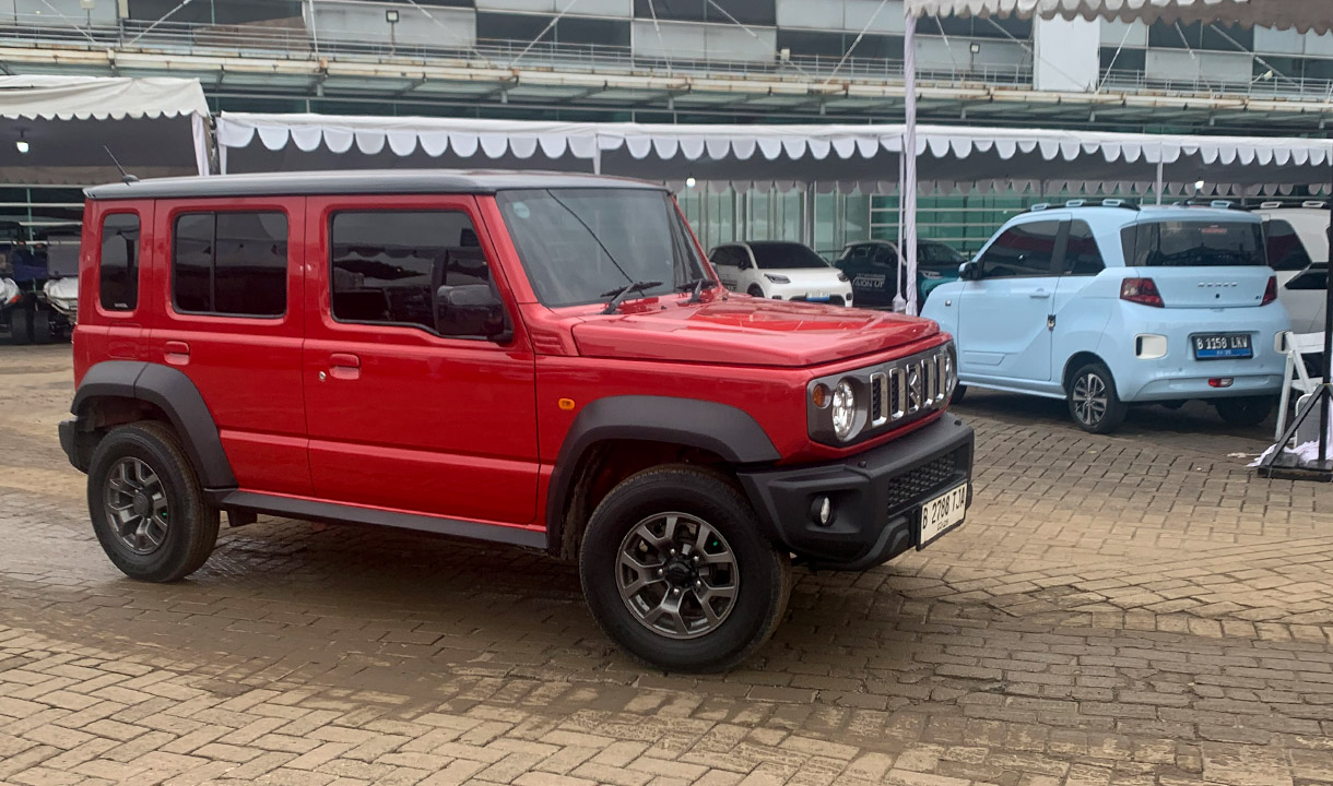 Nyamannya Suzuki Jimny 5-Door di Jalan Raya, Tangguh di Medan Off Road