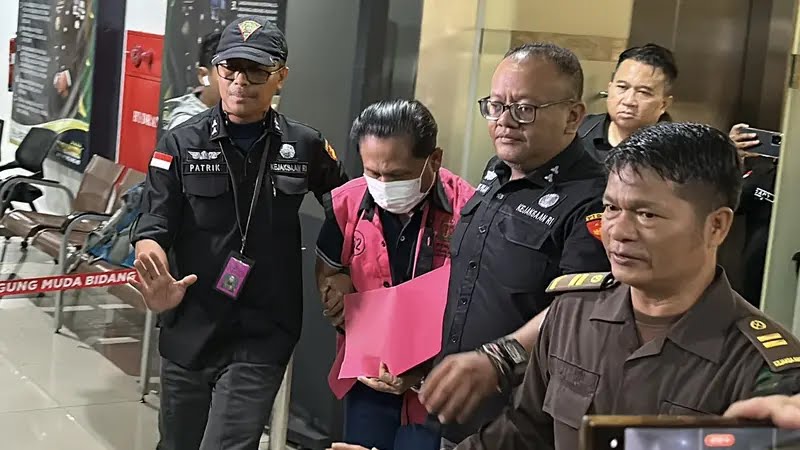 Eks Ketua PN Surabaya Jalani Sidang Dakwaan Kasus Suap Vonis Bebas Ronald Tannur