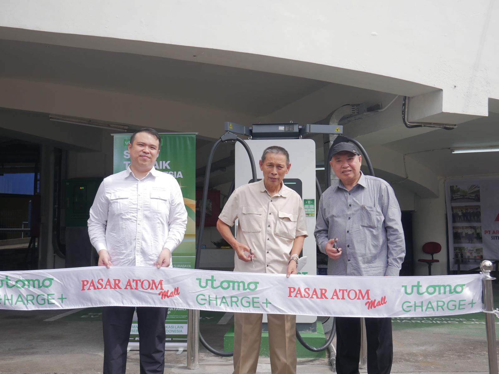 SPKLU Ultra-Fast 240 kW Tercepat di Jawa Timur Resmi Beroperasi di Pasar Atom Mall Surabaya