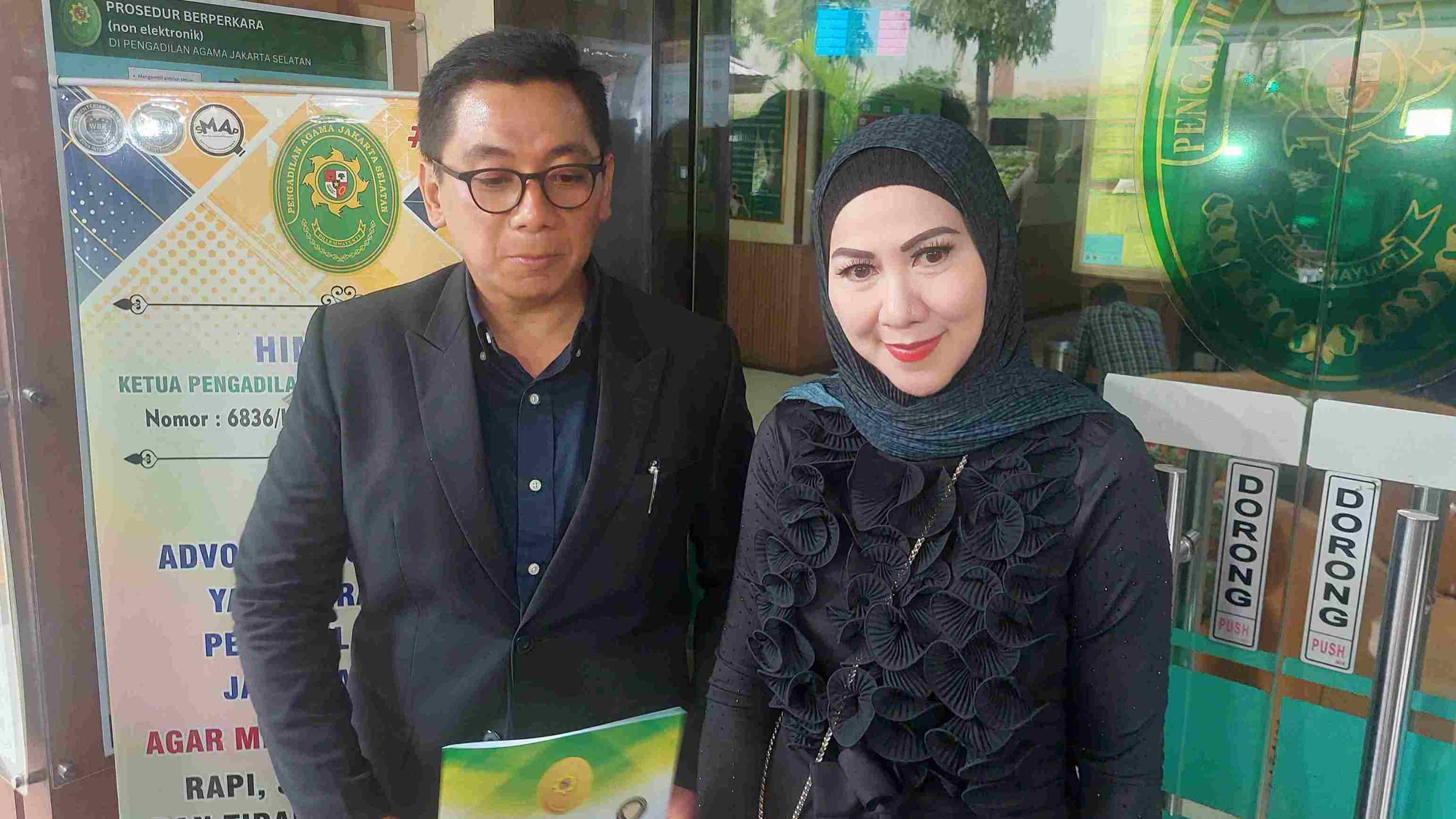 Gagal Nikah Dua Kali Bikin Venna Melinda Sering Ikut Kajian dan Perdalam Ilmu Agama