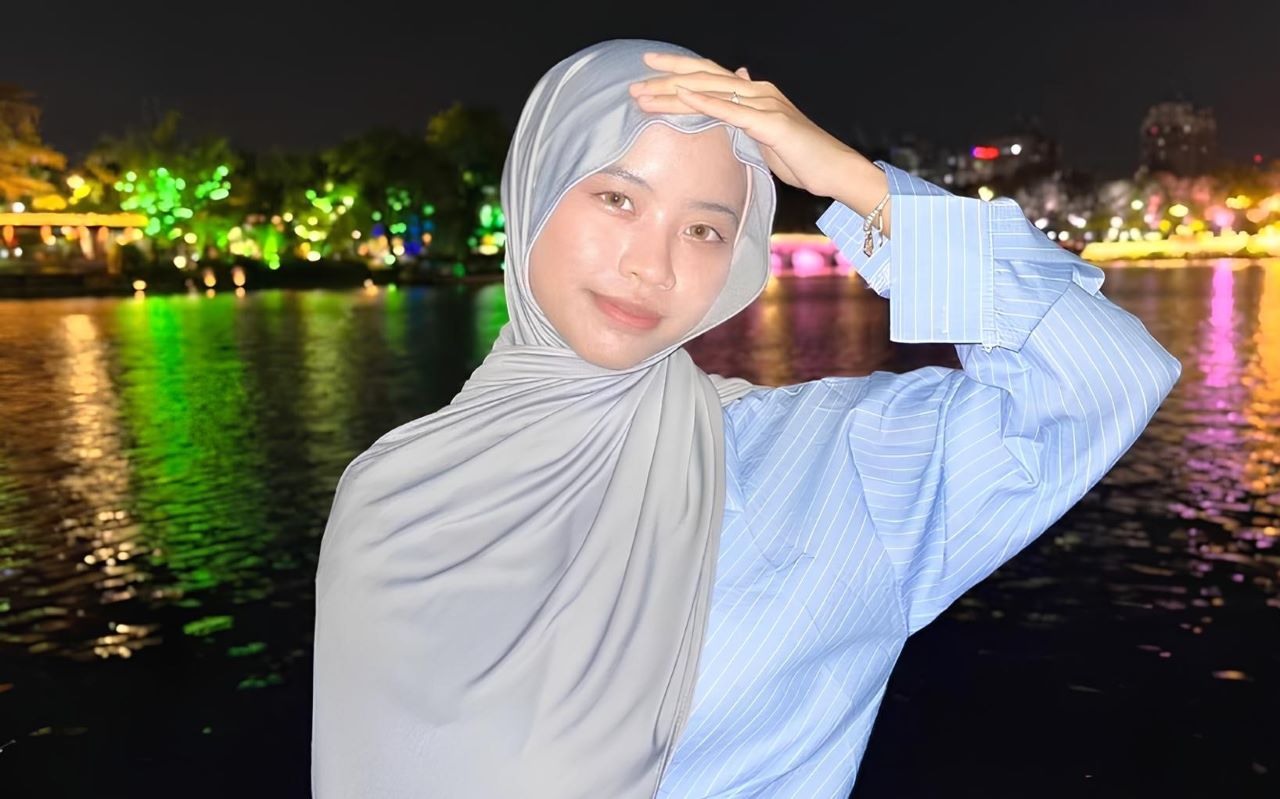 Cheng Yu Pilihan Mahasiswi Jiangsu Vocational College of Business Putri Maulidiyah: Shi Zai Ren Wei