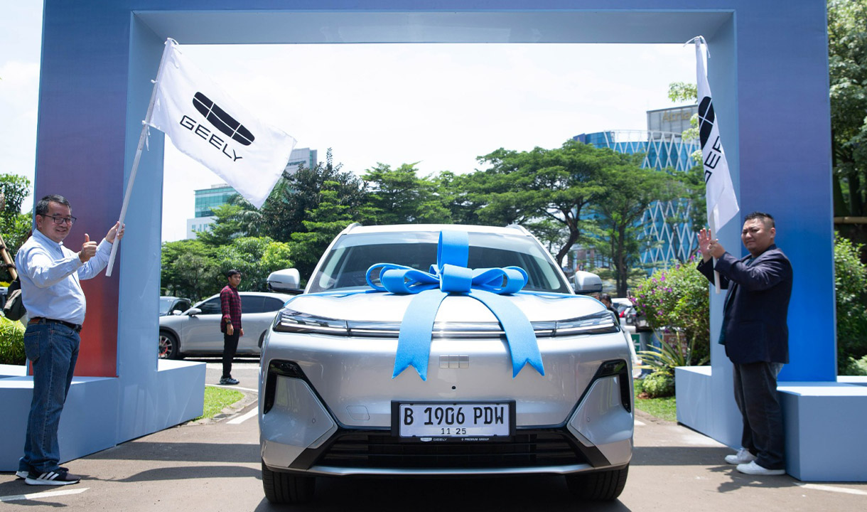 Geely Serahkan Starray EM-i Rakitan Lokal ke Konsumen, Awali Fase Distribusi Nasional