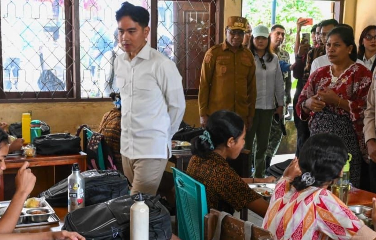 PKN Curiga Ada Skenario Suksesi di Balik Polemik Ijazah Gibran