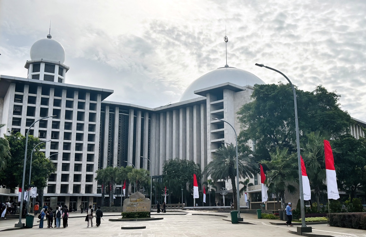 Masjid Istiqlal Siapkan Lahan Parkir Saat Misa Natal di Katedral, Terowongan Silaturahmi Bakal Dibuka