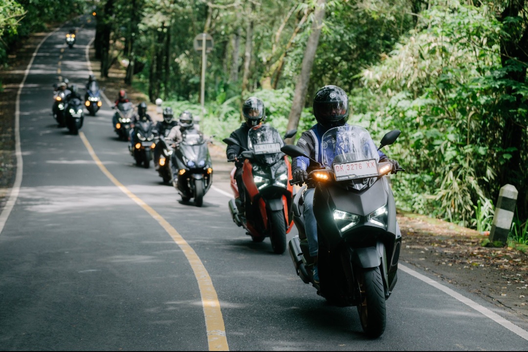 Sambut Kehadiran XMAX Tech MAX di Bali, Puluhan Bikers Turing Jelajahi Pulau Dewata
