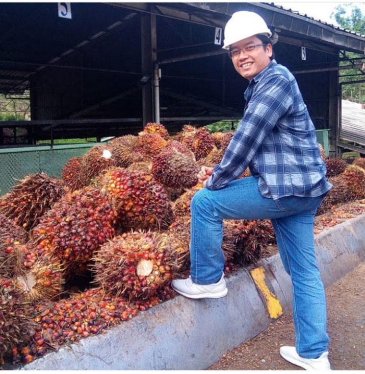 Menonton Nagabonar di Tengah Gonjang Ganjing Industri Sawit