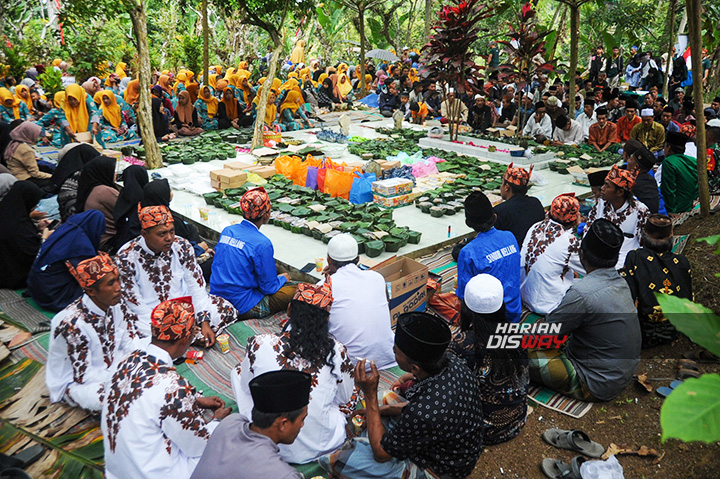 Sandurrellang, Tradisi 1 Muharram di Jember (1): Warga Berzikir di Bhujuk Taka