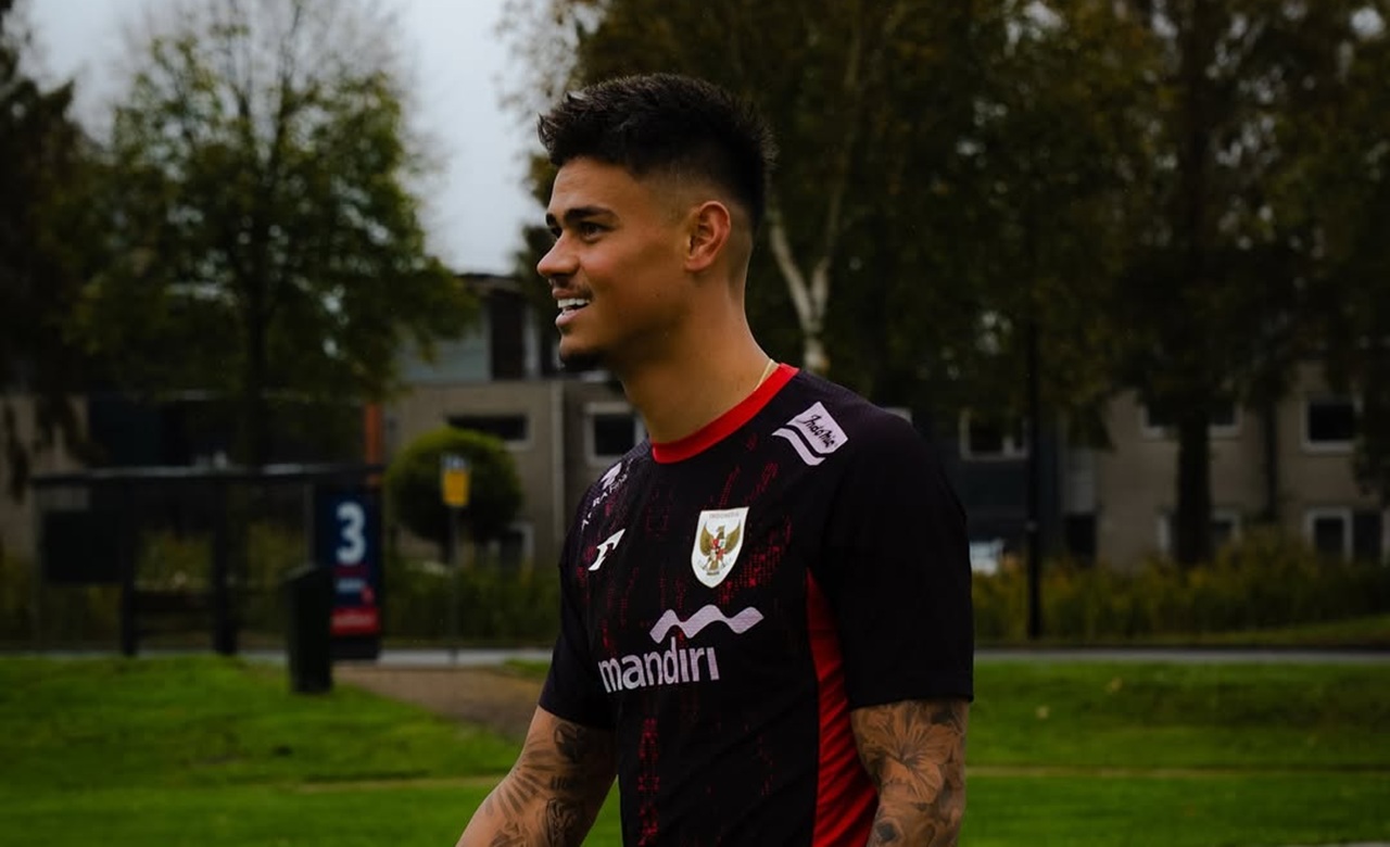 Situasi Mees Hilgers Memburuk di FC Twente, Van der Hoorn: Lebih Baik Cari Klub Baru!