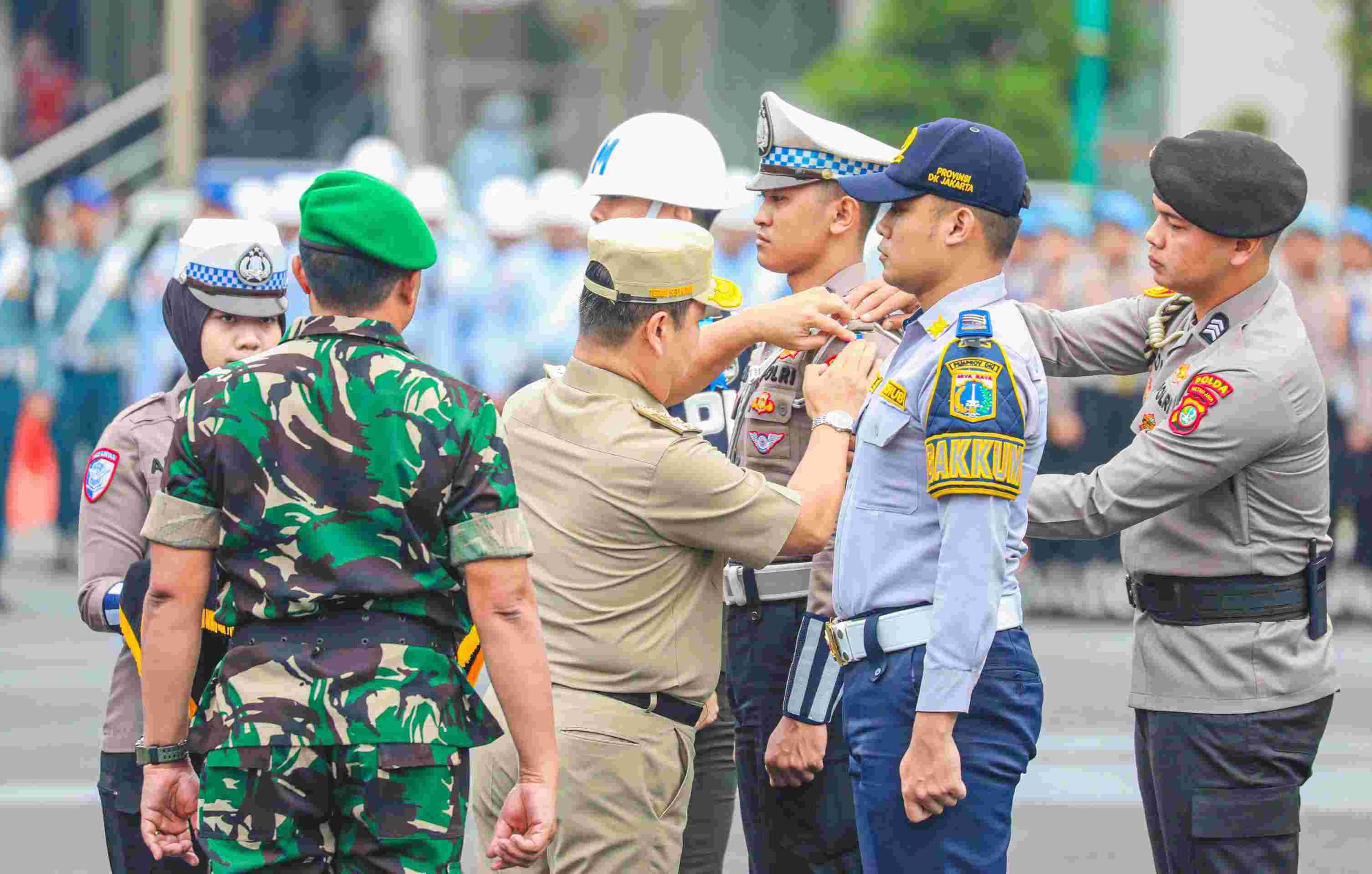 Operasi Keselamatan Jaya 2025, 100 Personel Dishub DKI Cegah Pengendara Lawan Arus 