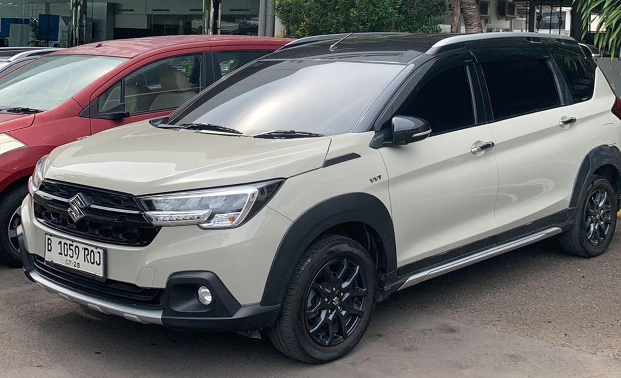 Test Drive Suzuki XL7 Alpha Hybrid: SUV Irit dan Nyaman untuk Kota Padat Jakarta