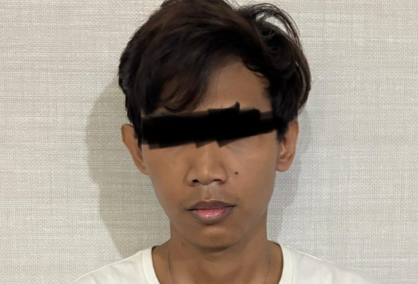 Otak Mesum! RS Ketahuan Intip dan Rekam Tetangga Lagi Mandi, Endingnya Digiring ke Polsek 