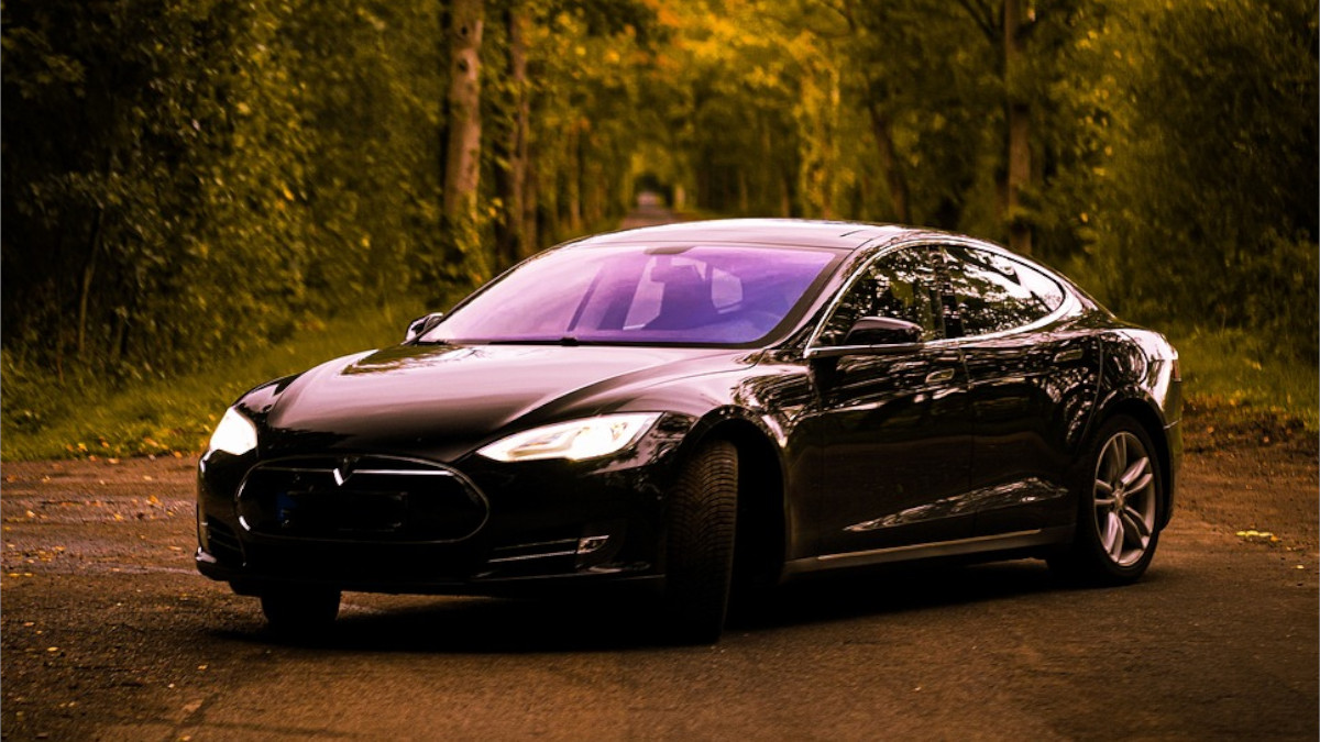 Elon Musk Sibuk dengan Twitter, Tesla Recall 40 ribu Model S dan Model X Gegara Ada Kecacatan!