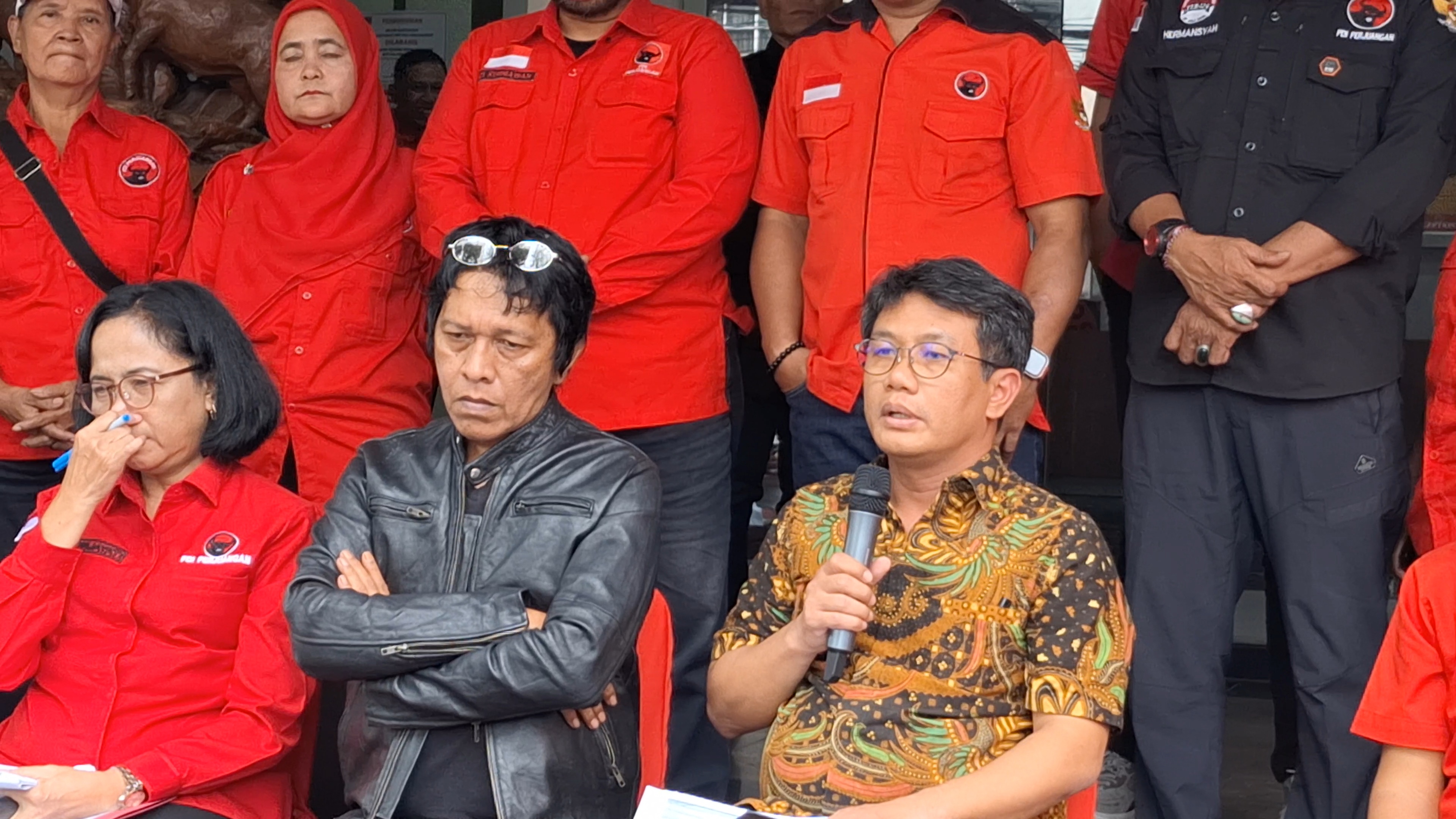 PDIP Bandingkan Nasib Guru Honorer dan Pegawai SPPG, Anggaran Pendidikan Harus Adil!