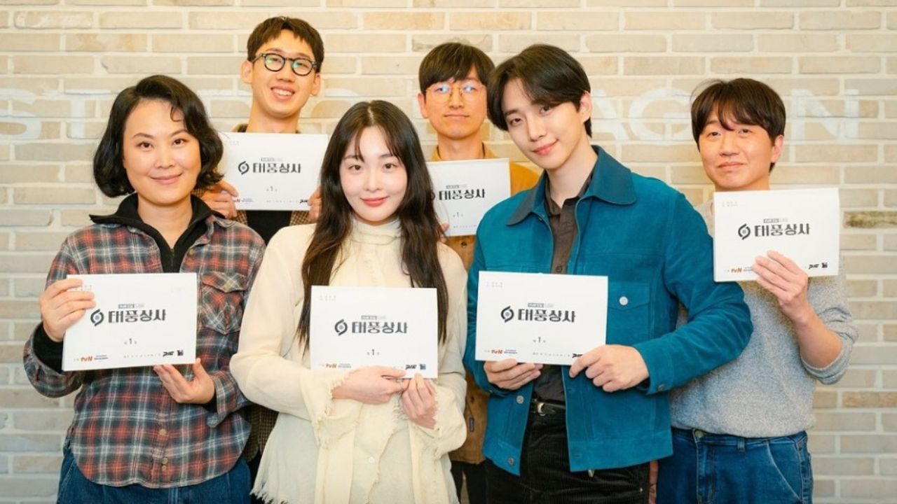 6 Pemeran Drakor Typhoon Family, Junho 2PM Janjikan Chemistry dengan Kim Min Ha
