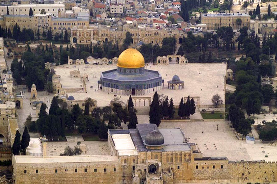 Pemukim Esktremis Israel Terobos Gelar Ritual Talmud di Masjid Al-Aqsa, Warga Palestina 'Diharamkan' Masuk