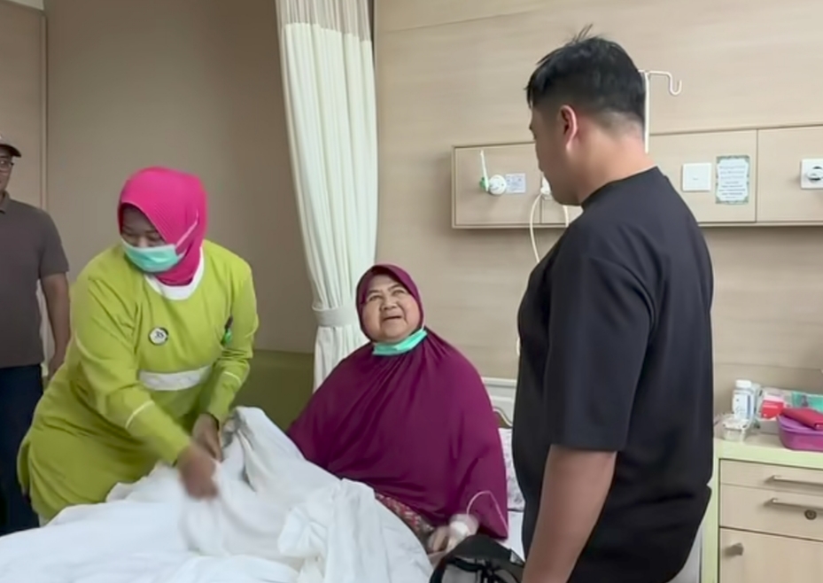 Mamah Dedeh Sakit Apa? Dirawat di RS dan Dibesuk Irfan Hakim