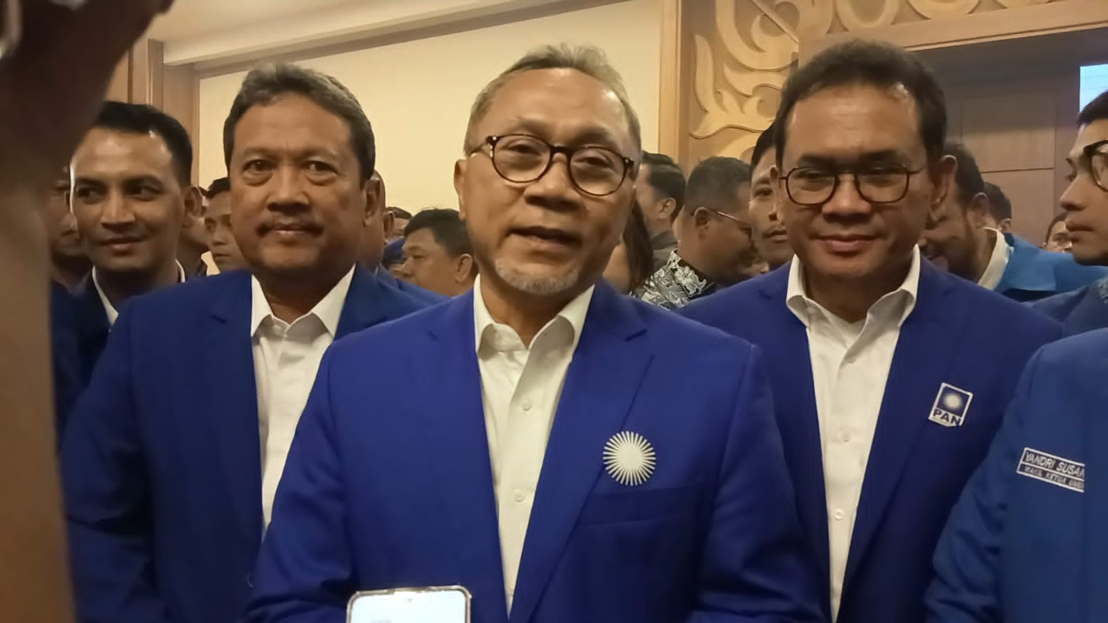 Zulhas Komentari Wacana Gubernur Dipilih DPRD: Sama Saja, Tetap Demokratis