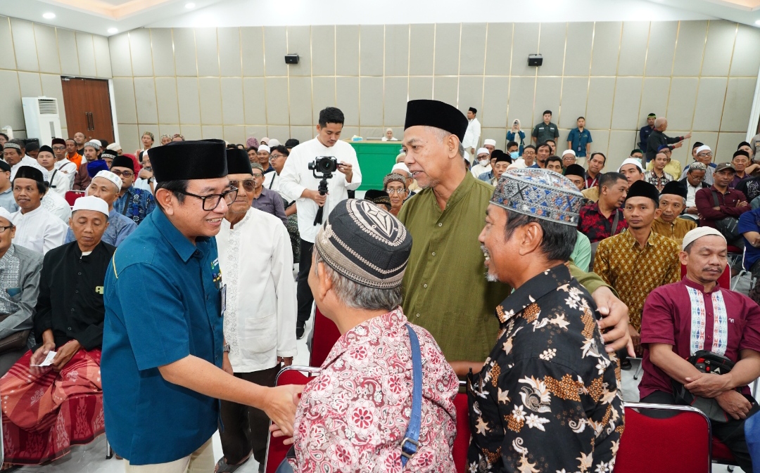 Berkah Ramadan, Petrokimia Gresik Beri Bantuan ke Ratusan Tempat Ibadah dan Lembaga Sosial