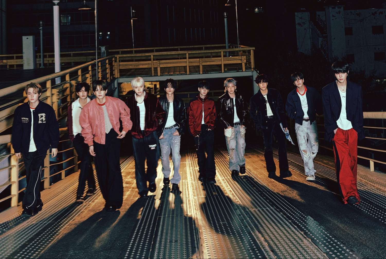 TREASURE Pamer Teaser Comeback Mini Album ke-3 LOVE PULSE, Aura Dewasa Bikin Deg-degan!