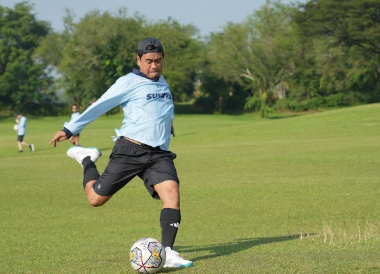 Apa Jadinya Sepak Bola Digabung dengan Golf? Footgolf Kini Jadi Tren