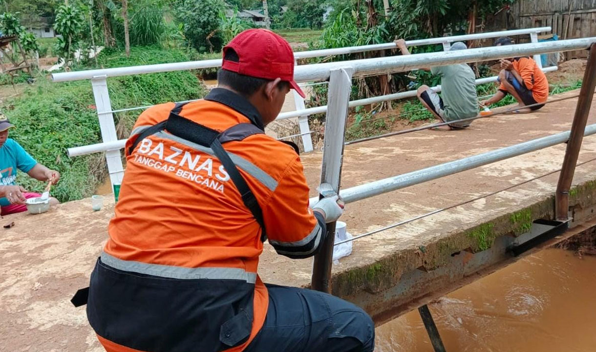 Baznas RI Bangun Tiga Jembatan di Desa Ciemas Pasca Bencana di Sukabumi