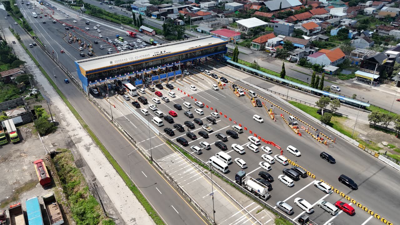 Jasa Marga Siaga Penuh di Ruas Trans Jawa Jelang Long Weekend Paskah 2026