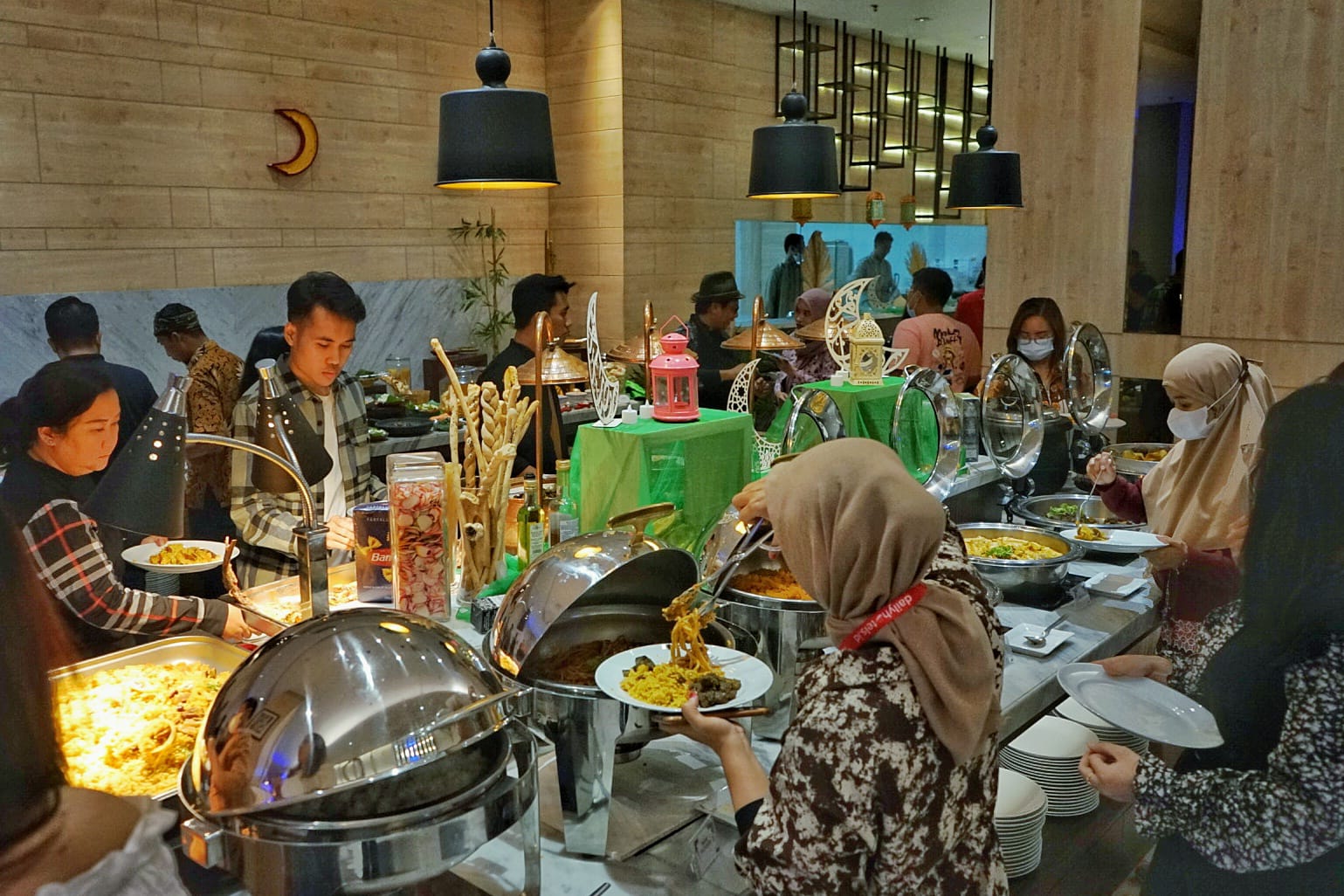  Buka Puasa Ala Timur Tengah di Hotel Midtown Residence Surabaya