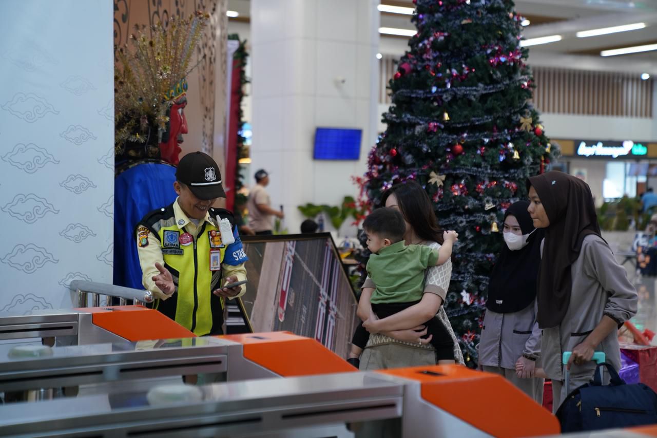 Libur Akhir Tahun, Penumpang Kereta Cepat Whoosh Tembus 22 Ribu per Hari