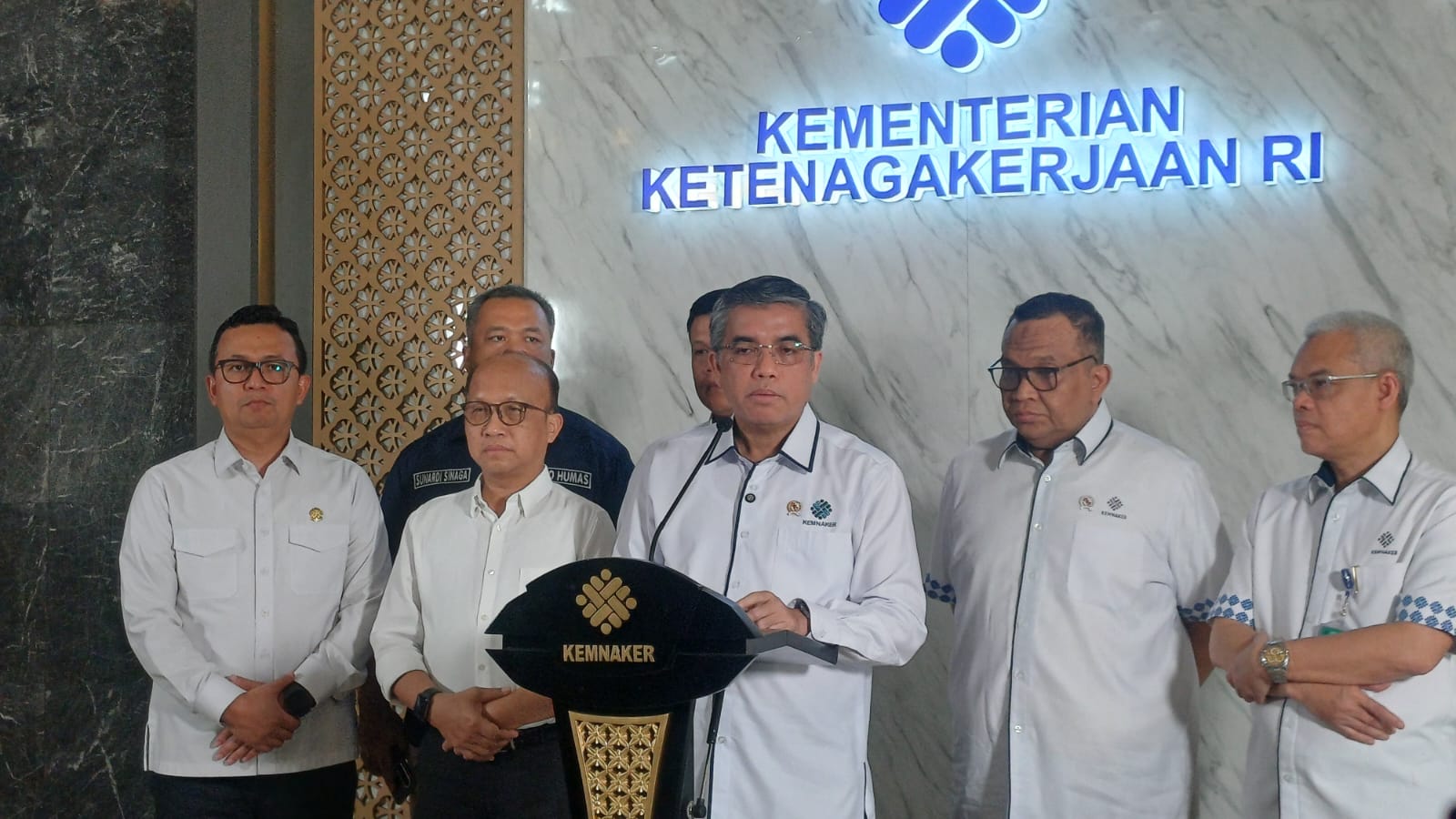 Kabar Buruk! BSU Oktober Batal Cair, Ini Penjelasan Kemnaker