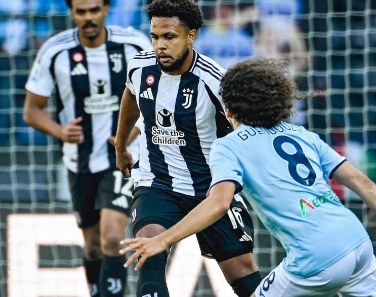 Lazio vs Juventus 1-1: Gol Telat Vecino Buyarkan Kemenangan Bianconeri