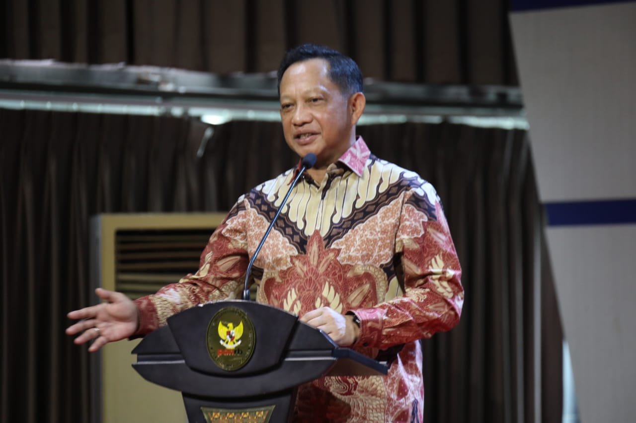 RUU Papua Barat Belum Disahkan, Tito Karnavian ke DPR: Kalau Mau Diketok, Ya Cepat!