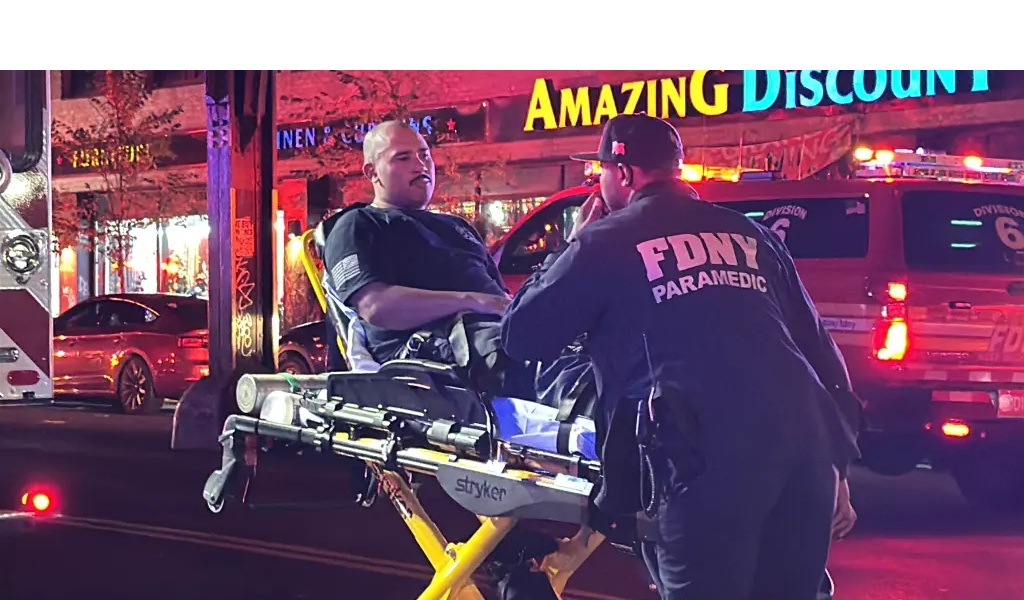 Bom Mobil Meledak di Bronx, 7 Petugas Damkar FDNY Terluka