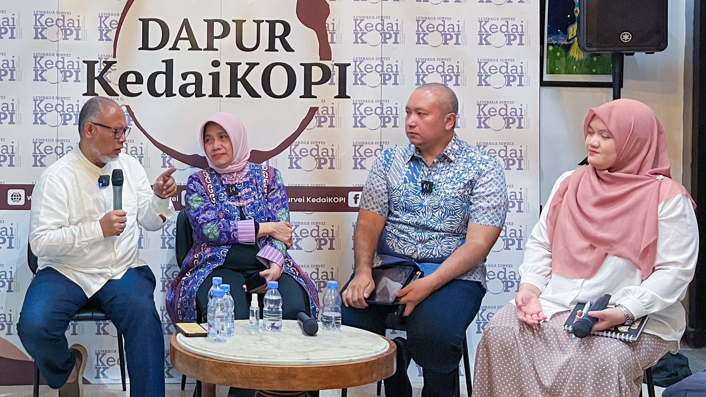 100 Hari Pemerintahan Prabowo-Gibran: 72,5% Responden Puas, 27,5% Tidak Puas Karena Perilaku Pejabat