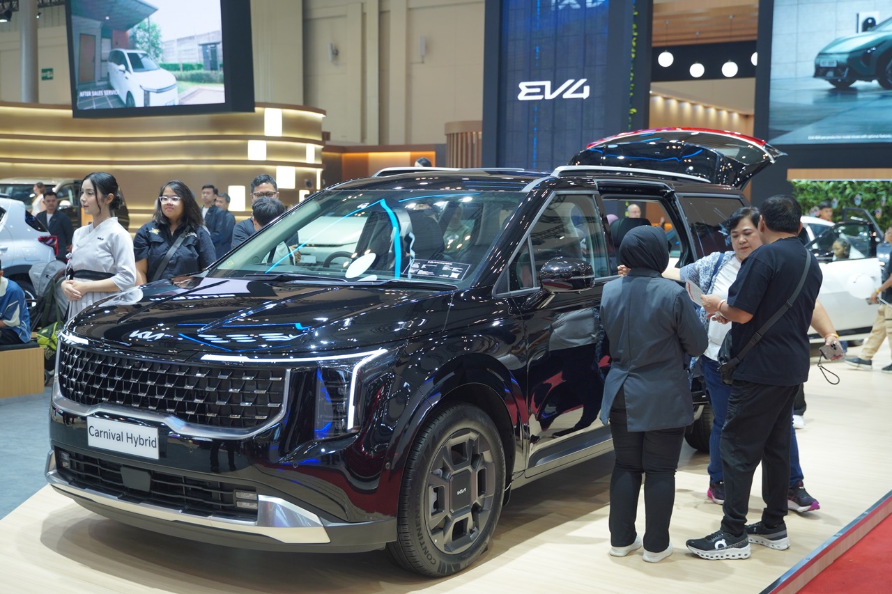 Carnival Hybrid dan Carens Tampil di GIIAS 2025, Kia Tawarkan Solusi Cerdas untuk Keluarga Modern