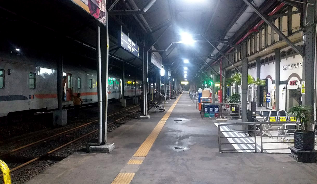 Stasiun Semarang Tawang Kembali Normal Layani Penumpang