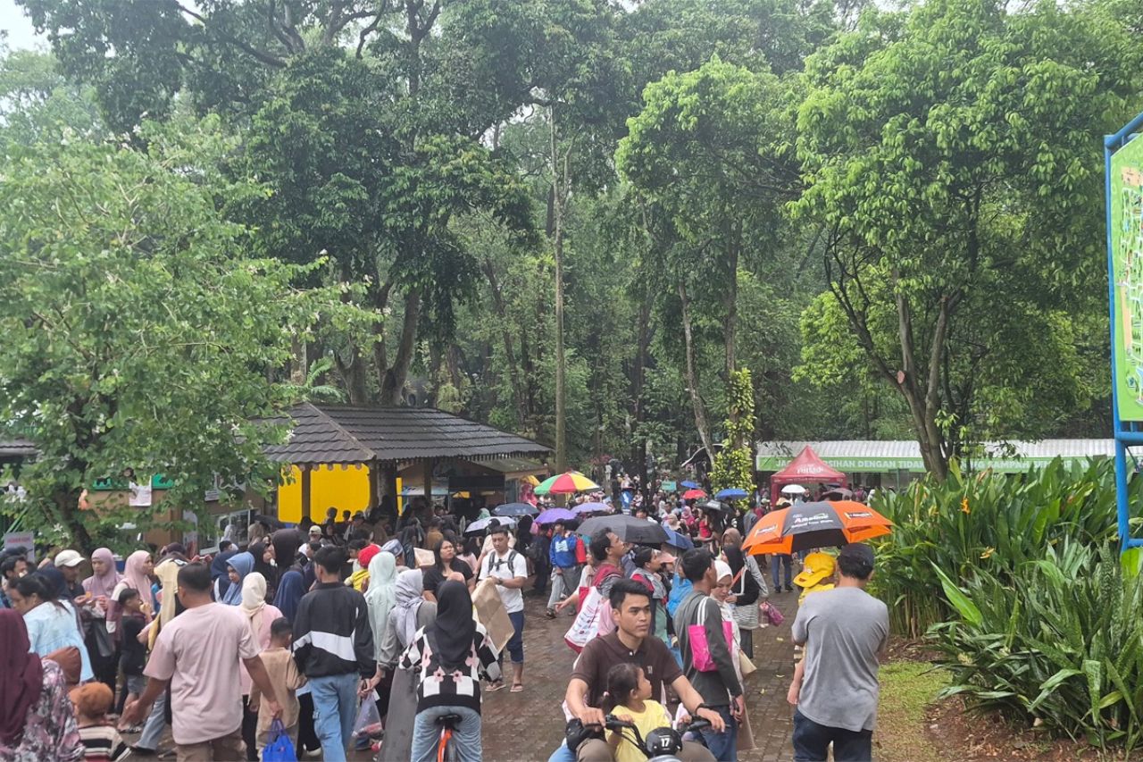 Senin Masuk Sekolah, Cerita Warga Serpong Padati Wisata Ragunan di Akhir Libur Lebaran