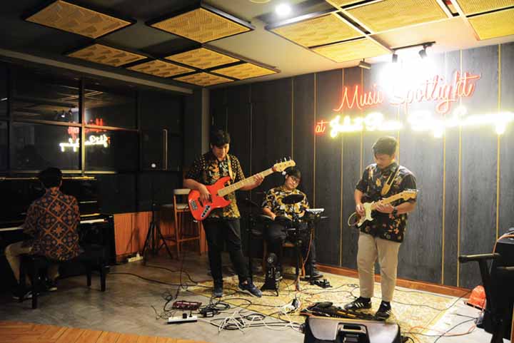 Hidupkan Suasana Hotel dengan Jazz, Penikmat Bisa Jamming Bareng