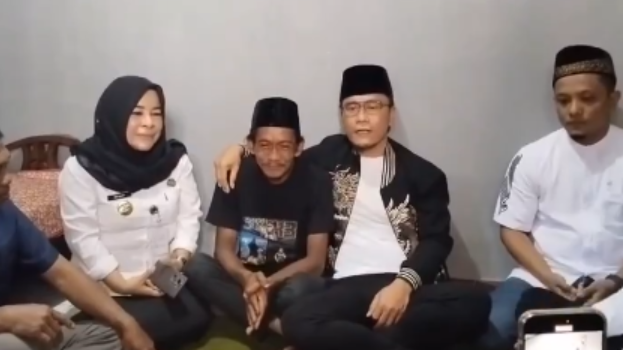 Kena Tegur Mayor Teddy, Gus Miftah Minta Maaf ke Pedagang Es Teh