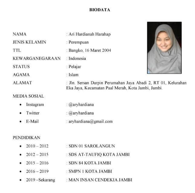Bagian 4: “Komplek Penuh Cinta”