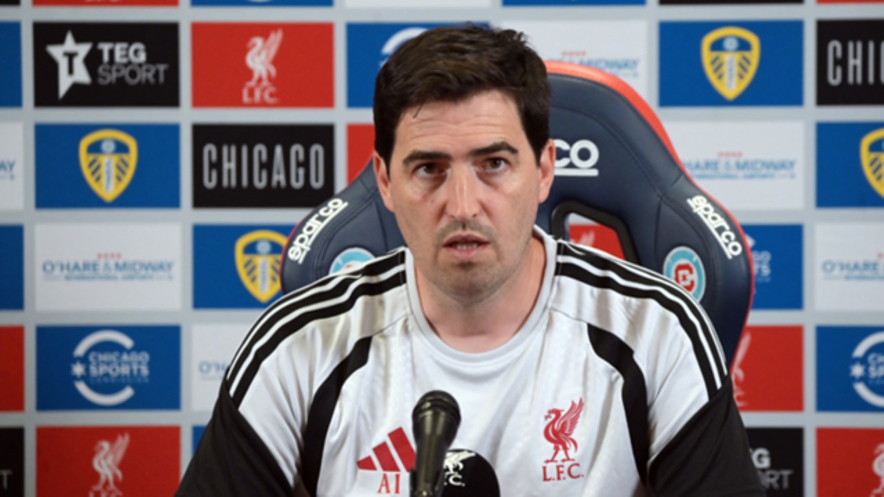 Andoni Iraola Beberkan Prioritas Transfer Liverpool, Winger Jadi Target Utama